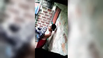 Bhabhi Caught Changing After Bath Dripping Wet And Naked Now