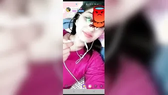 Pakistani Babe Flashing Natural Boobs Live On Chamet App