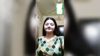 Cute Bhabhi Getting Wild Topless During Late Night Video Call