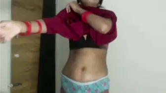 Married Wife Doing Nude Live Show Selling Tickets On Cam App