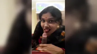 Bhabhi In Saree Giving Me Loving Blowjob With Cute Expressions