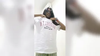 Tamil Babe Stripping Completely Naked During Live Video Call