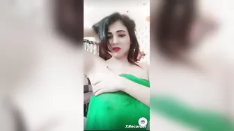 Bhabhi With Huge Boobs Teasing During Live Video Call Session