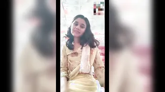 GF Showering Topless Captured In Homemade Bathroom Vid