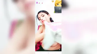 Hot Babe Showing Big Tits During Private Tango Live Session