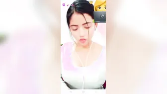 Hot Babe Showing Big Tits During Private Tango Live Session