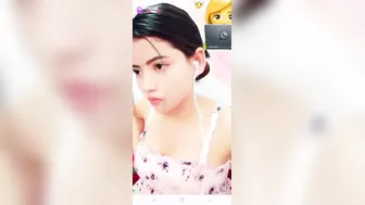 Hot Babe Showing Big Tits During Private Tango Live Session