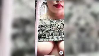 Influencer Babe Exposing Her Huge Natural Tits On Live Show