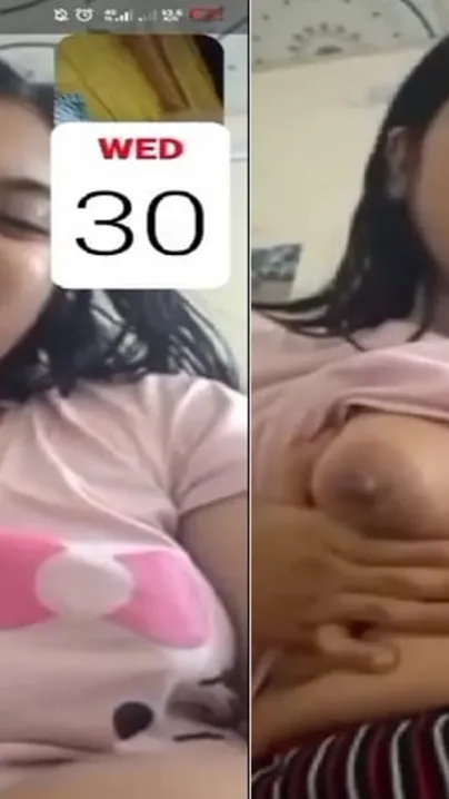 Topless Desi Babe Teasing During New Private Video Call Chat