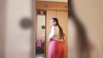 Curvy GF Revealing Her Thick Ass Naked In Leaked Mms