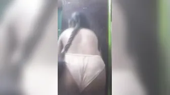 College GF Stripping Naked Showing Her Huge Boobs Leaked