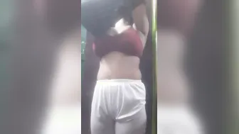 College GF Stripping Naked Showing Her Huge Boobs Leaked