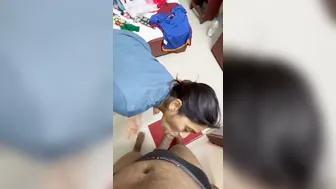 Cute Girl Showing Off Her Round Ass Before Giving Amazing Blowjob