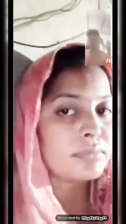 Desi Wife Spreading Her Pussy Wide Moaning Alone At Home Today
