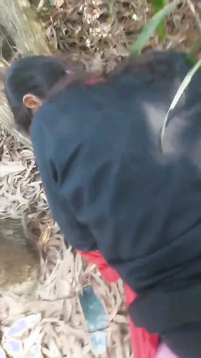 College Girl Having Wild Outdoor Sex With Bf In The Jungle