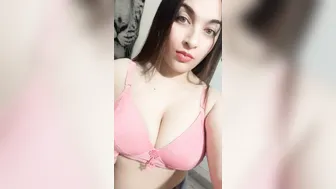 Pakistani Beauty Removing Her Bra Exposing Her Big Boobs Nude