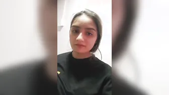 Pakistani Babe Filming Her Boobs In Selfie Video Getting Viral