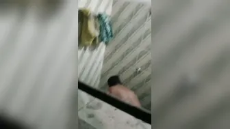 Catching Mature Aunty Bathing Naked In Her Bathroom At Home