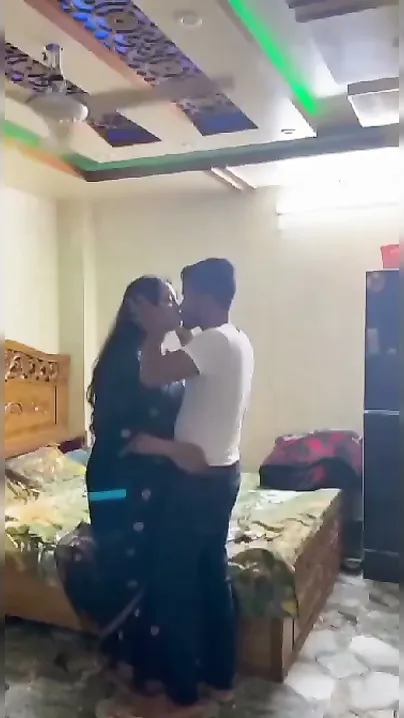 Mature Aunty Having Secret Affair With Young Boy At Her Place