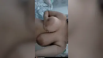 Indian Babe Sharing Private Nudes Leaked From Her Phone Gallery