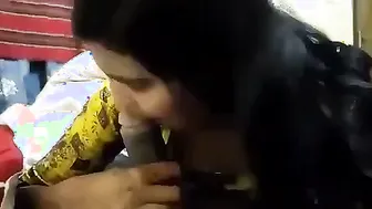 Married Woman Trying To Suck His Dick For The First Time