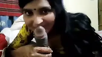 Married Woman Trying To Suck His Dick For The First Time