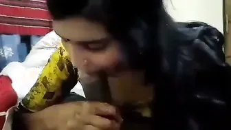 Married Woman Trying To Suck His Dick For The First Time