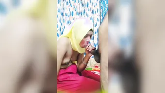 Young Babe Giving Her BF A Sloppy Homemade Blowjob