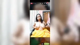 Youtuber Babe Stripping Saree And Blouse Live On Cam For Fans