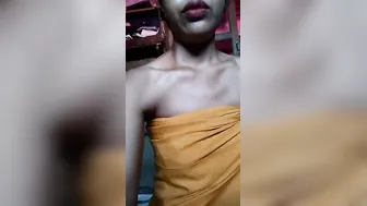 GF From Northeast Showing Her Perfect Naked Body For Me