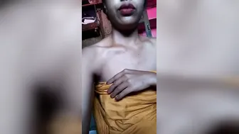 GF From Northeast Showing Her Perfect Naked Body For Me