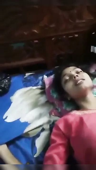 Village Girl Losing Her Virginity To BF In Outdoor Spot