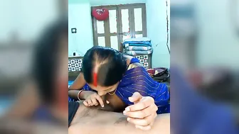 Married Bhabhi Showing Her Blowjob Skills On Live Webcam Session