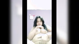 Horny Desi Girl Showing Her Big Boobs And Fingering Herself