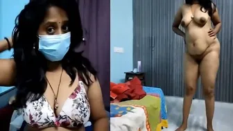 Aunty Doing Private Nude Show On Webcam For Her Online Lovers