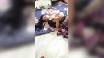 Desperate Aunty Lying Naked On Floor Ready For Wild Action