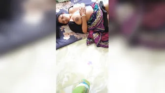 Desperate Aunty Lying Naked On Floor Ready For Wild Action