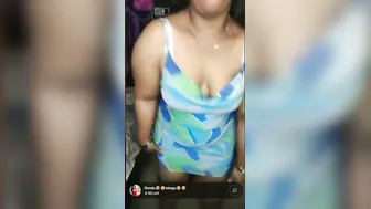 Desi Aunty Stripping And Performing Live For Her Followers