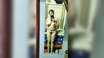 Aunty Posing Naked In Front Of Mirror For Her Secret Lover