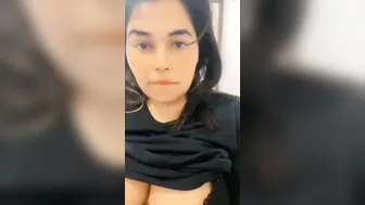 Hot Actress Fingering Herself In Leaked Private Footage
