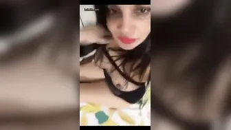 Naked Bhabhi Filming Herself Touching Body For Secret Lover