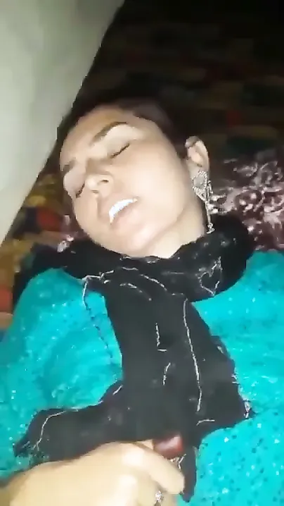 Bengali Wife Spreading Legs Fucking Hard Making Naughty Faces