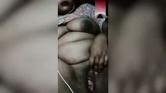 Red Lipstick Aunty Getting Naked During Secret Video Call Affair