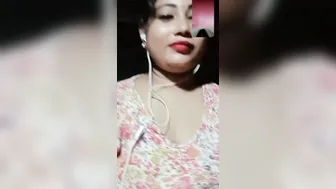 Red Lipstick Aunty Getting Naked During Secret Video Call Affair