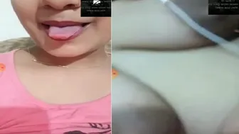 Cute Gf Stripping Completely Naked Showing Everything On Camera