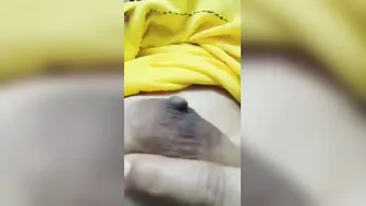 Desi Babe Flashing Her Massive Round Melons On Camera For Me