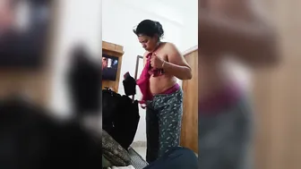 Mature Indian Wife Sucking Dick Showing Heavy Boobs Homemade Mms