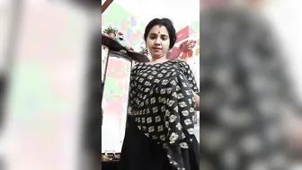 Bhabi Stripping Naked Dancing For Instagram BF