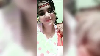 Cute Married Bhabhi Chatting Dirty Flashing Big Boobs On Camera