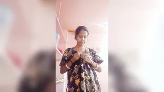 Married Bhabhi Stripping Nighty Making Private Nude Tape At Home